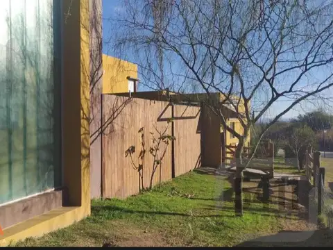 emeralda y eva duarte 0