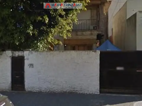 CASA A UNA CUADRA DEL WARD
