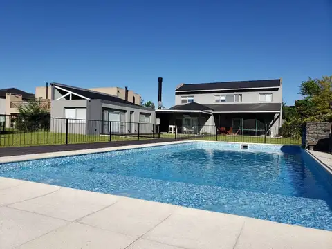 Alquiler de Casa 6 Ambientes en Sausalito, Pilar