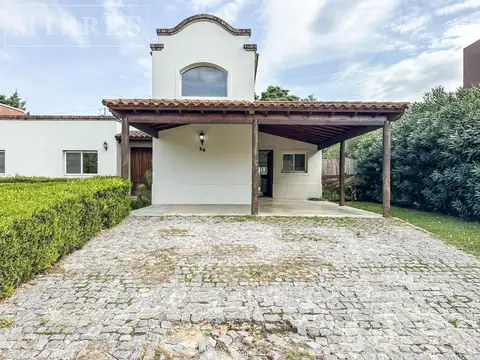Casa en Venta en Saint Matthews, USD 330.000