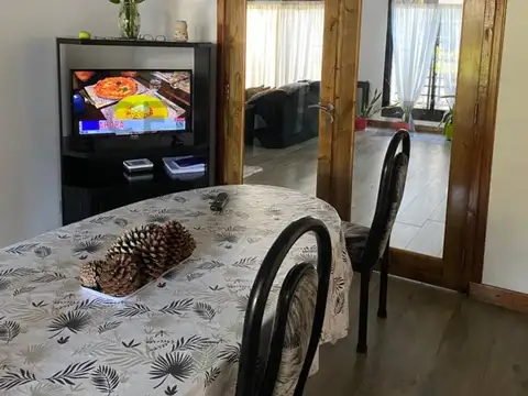 Casa 6 ambientes con 4 baños