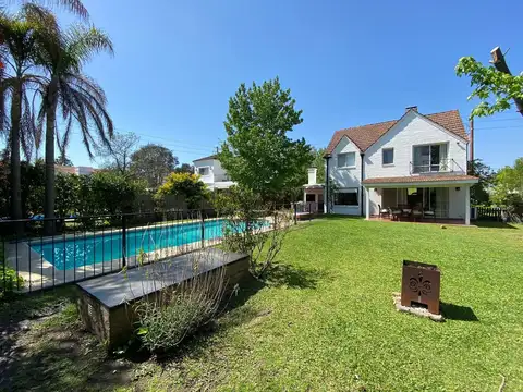 Casa alquiler Mayling 3 dormitorios impecable