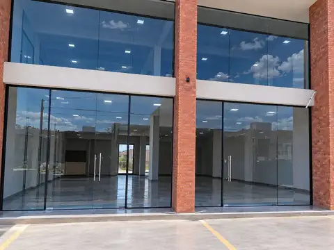 VENDO LOCAL DOCTA 110 m2 CON ENTREPISO DOBLE ALT.