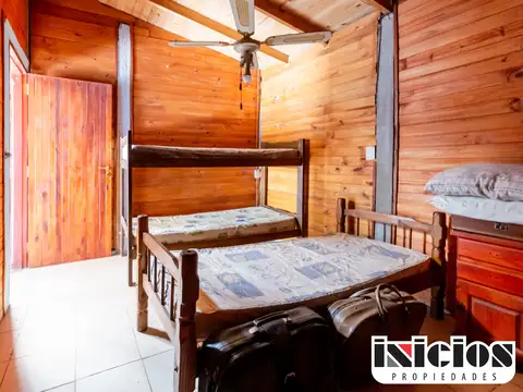 Casa 2 ambientes con 1 baño
