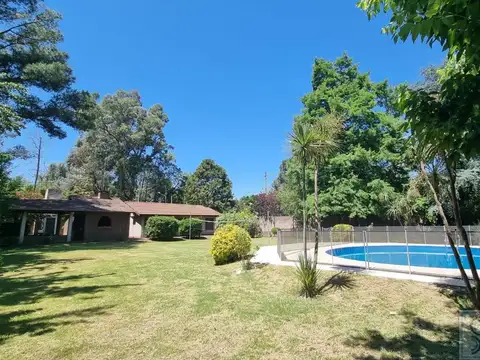 Casa en venta APTA CREDITO  En el Barrio Pinar, Del Viso, Pilar. RETASADA OPORTUNIDAD