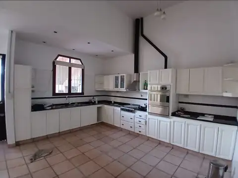 Casa en Alquiler de 3 dormitorios