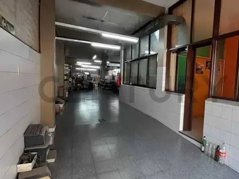 LOCAL COMERCIAL EN VENTA -  ¡Oportunidad única en el corazón de Mendoza!