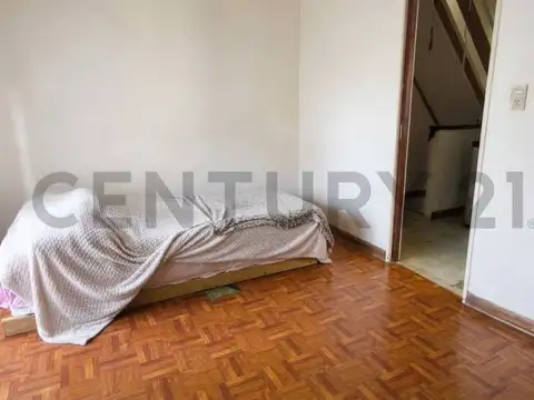 Brasil 774 700, Piso 0