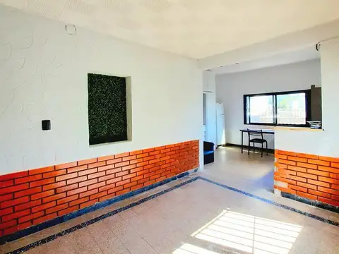 Depto Tipo Casa en Venta de 5 ambientes
