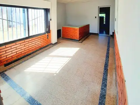 Depto Tipo Casa 5 ambientes con 1 baño