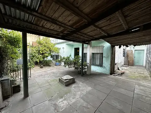 Casa 4 ambientes con 1 baño