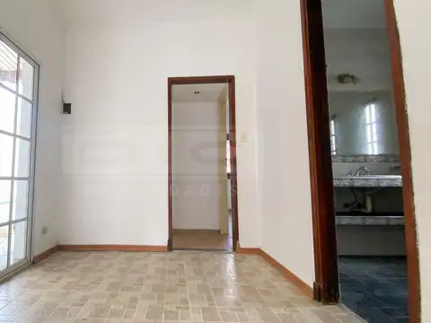 Depto Tipo Casa 4 ambientes con 1 baño