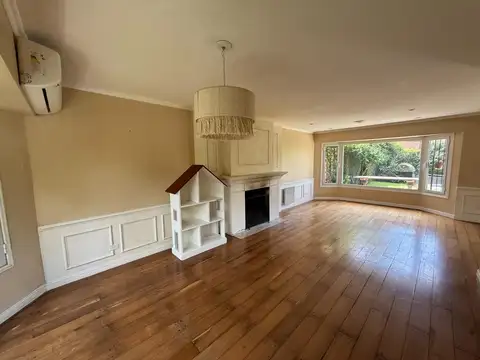Casa en Alquiler de 4 dormitorios