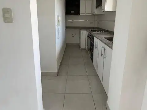 Departamento en Alquiler en Lanus Este, $ 550.000