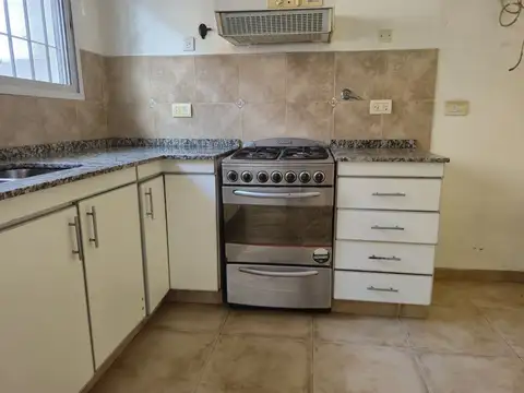 ALQUILER DUPLX 3 AMBIENTES HAEDO