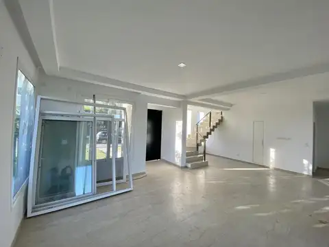 Casa en Venta en El Canton - Norte, USD 535.000