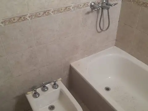 Departamento en Alquiler en Villa del Parque, $ 600.000