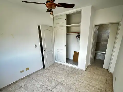 2 AMBIENTES AMPLIOS Y MUY LUMINOSO MUY BUEN ESTADO