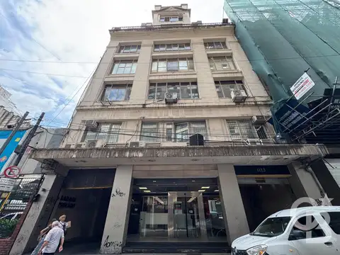Oficinas en Venta en San Nicolás. Edificio en Block. Chalet "Muebles Díaz"