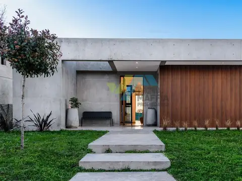 Casa  en Venta en Santa Sofia, Pilar del Este, Pilar - FINANCIACIÓN