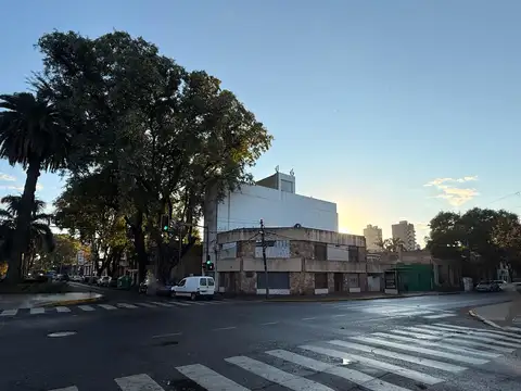 Terreno en Venta 21  mts Fondo