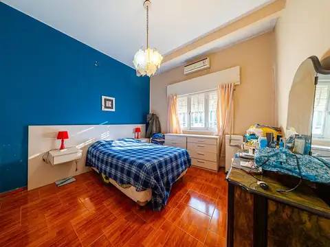 Depto Tipo Casa en Venta 50 años