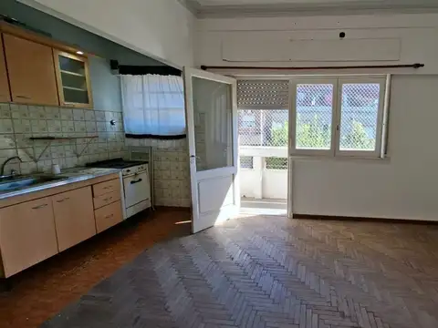 EN VENTA PH 2 AMB CON BALCÓN - LOMAS DEL MIRADOR