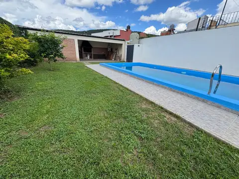 Alquilo hermosa casa en tres cerritos / Salta Capital