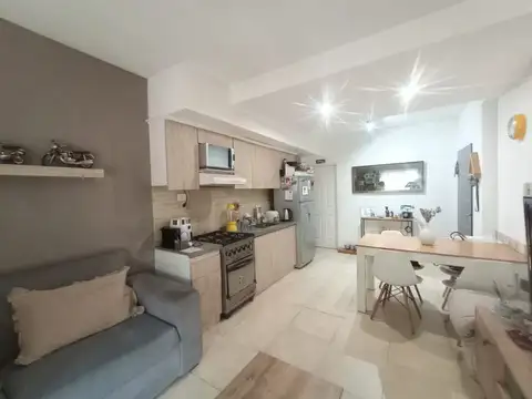 Venta ph 2 ambientes en villa luro