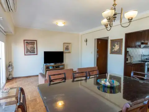 Departamento 4 ambientes con 2 baños