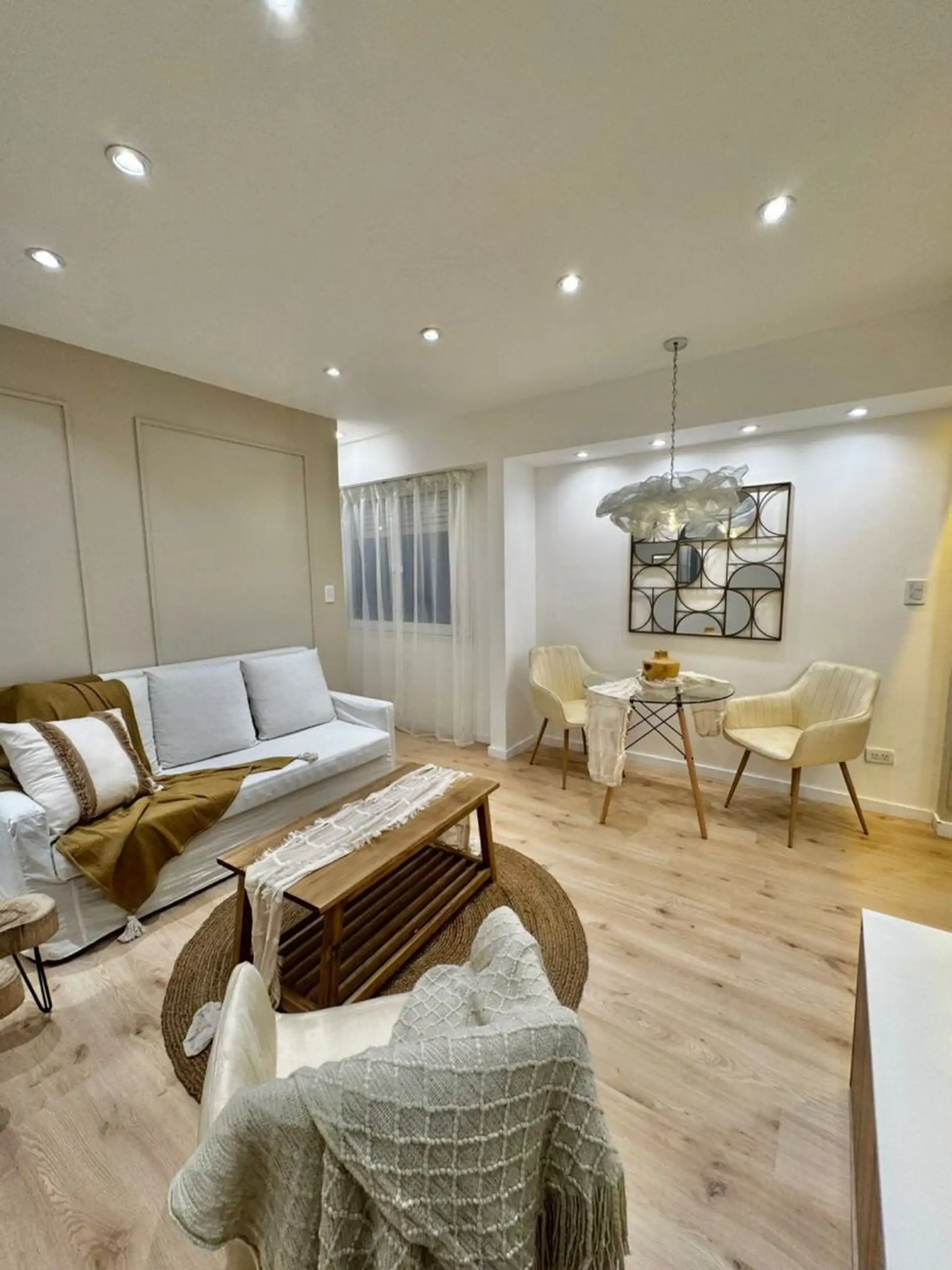 Depto 2 amb, 35m² lateral en Güemes con hidromasaje y amoblado