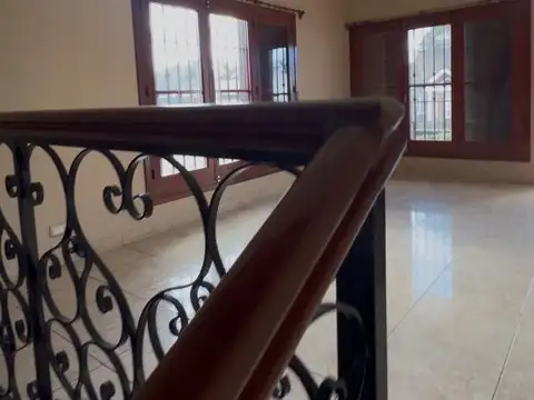 Casa en Venta en Zarate, USD 212.000