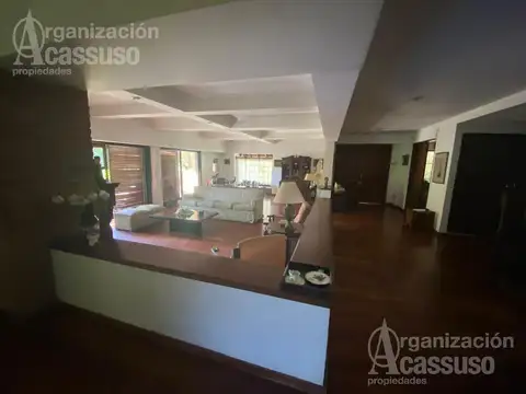 Casa en Venta en Acassuso Libertador  /  Solis, USD 800.000