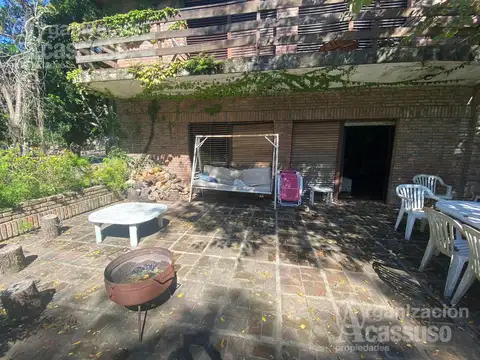 Casa/Lote en Venta - López y Planes al 1300