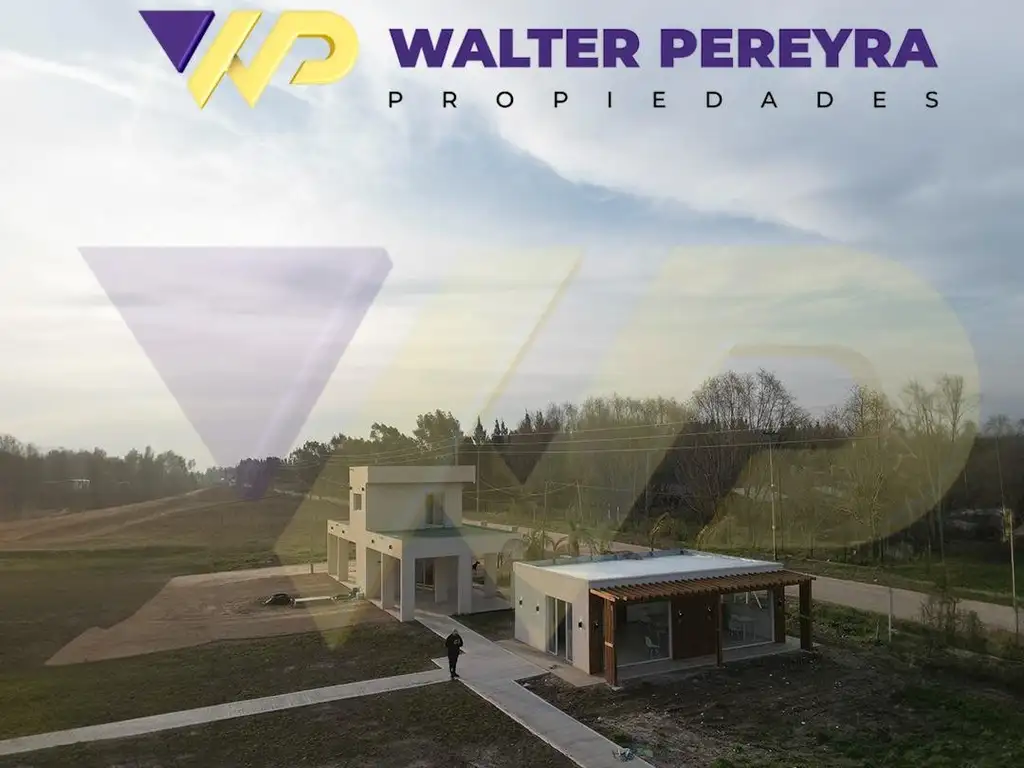 Terreno - 700  m² Total