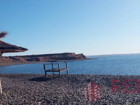 VENDE Casa 3 Dormitorios en Villa TENIS CLUB