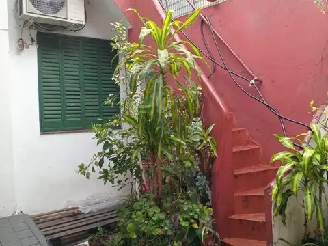 Depto Tipo Casa 6 ambientes con 5 baños