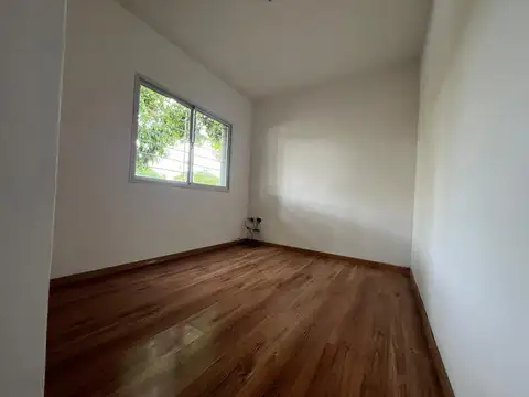 Depto Tipo Casa en Venta 17 años