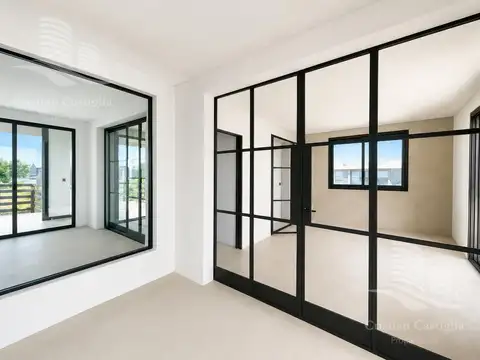 Casa 6 ambientes con 3 baños
