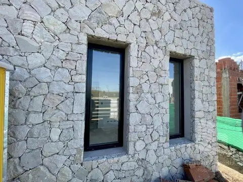 Casa 6 ambientes con 3 baños