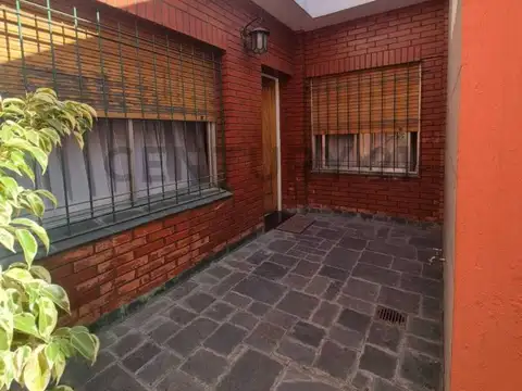 CASA 3 AMBIENTES EN LANUS APTO CREDITO