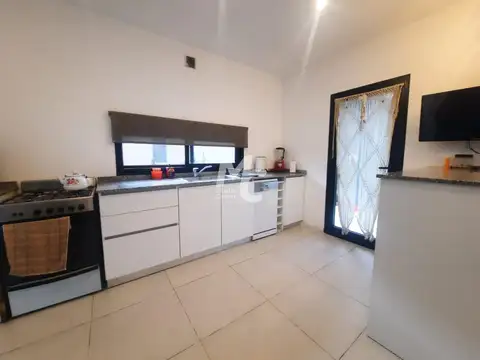 Casa en Venta en Pilar del Este - Santa Elena, USD 220.000