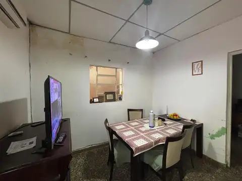 Casa 5 ambientes con 1 baño
