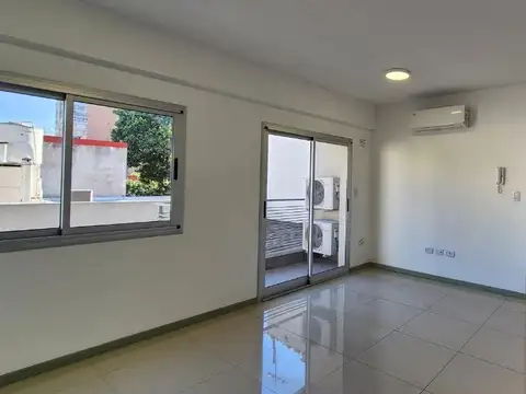 Departamento  en Alquiler en Sáenz Peña, Tres de Febrero, G.B.A. Zona Oeste