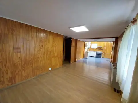 Oficina 15 ambientes con 7 baños