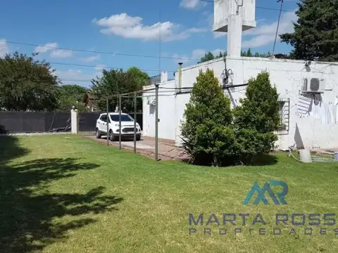 Casa 3 ambientes con 2 baños