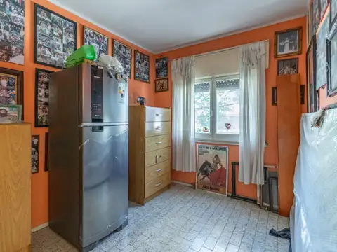 Depto Tipo Casa 4 ambientes con 2 baños