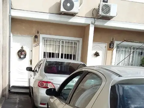 Duplex con cochera