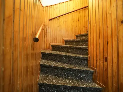 Depto Tipo Casa en Venta 42 años