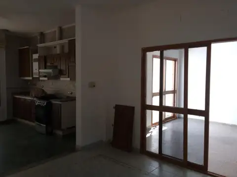 Casa 2 ambientes con 1 baño